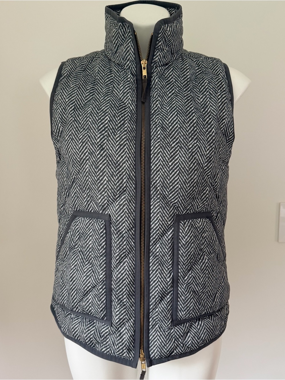 J.Crew Factory Charcoal Grey Quilted Houndstooth Vest